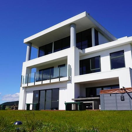 White House Bed & Breakfast Парапарауму Екстериор снимка